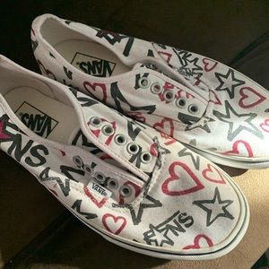 NWOT Vans unisex women’s size 9 men’s size 7 1/2 red white and blue never worn